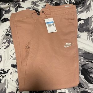 NWT nike jogger sweatpants